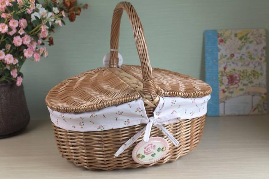 マニー ローズ　ふた付きパニエ バスケット ピクニック　小物入れ　収納　新品 Amazon.co.jp: マニー ローズ ふた付きパニエ バスケット