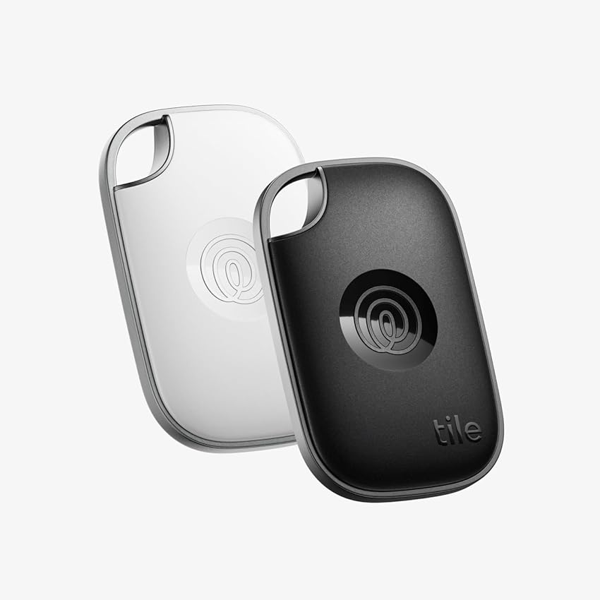 Tile by Life360 Pro (2024) - Localizzatore, cerca oggetti e tracker Bluetooth per chiavi, borse e altro. Compatibile con iOS e Android. Trova telefono. Pacchetto da 2 (Nero/Bianco)