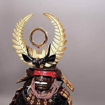 吉徳大光作　伝統的な五月人形 兜　刀　矢　端午の節句　御兜　甲冑　鎧　伝統工芸 吉徳大光作 伝統的な五月人形 兜 刀 矢 端午の節句 御兜 甲冑 鎧