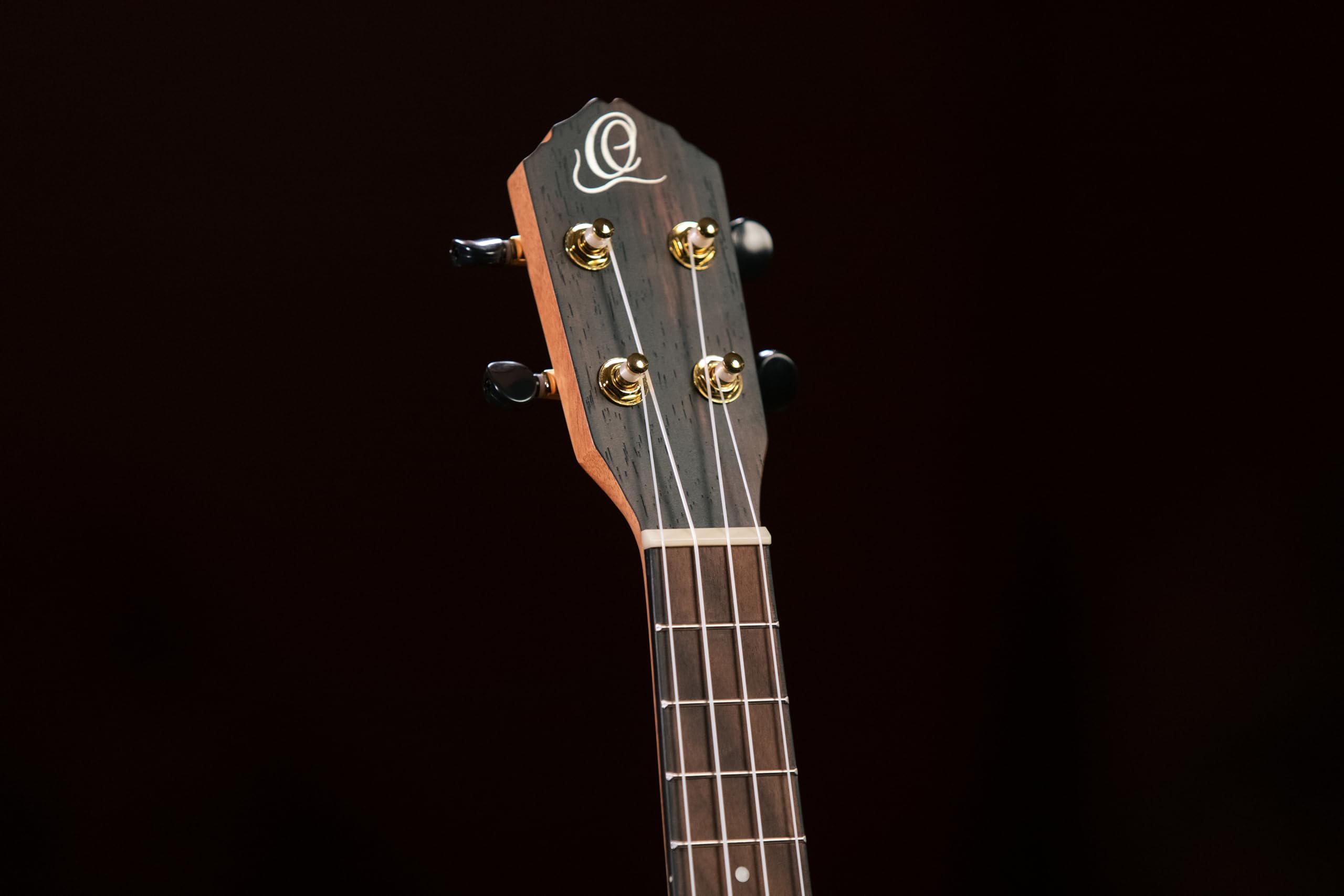 Ortega Guitars Akustyczne Ukulele Koncertowe – Seria Timber – W Zestawie Z Pokrowcem – Heban, Wykończenie Naturalne (RUEB-CC)