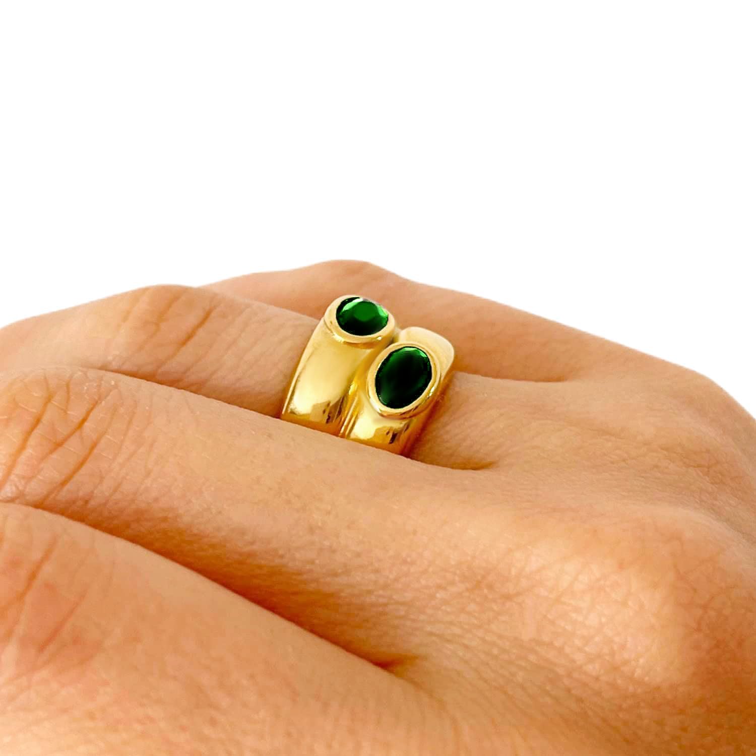 GOLDENCAT Anillo Infinity Green, Anillo con Circonitas, Anillo de Acero con Circonitas Verdes, Anillo Waterproof, Anillo para Mujer y Hombre, Zircon, Acero Inoxidable, Baño Oro 18k