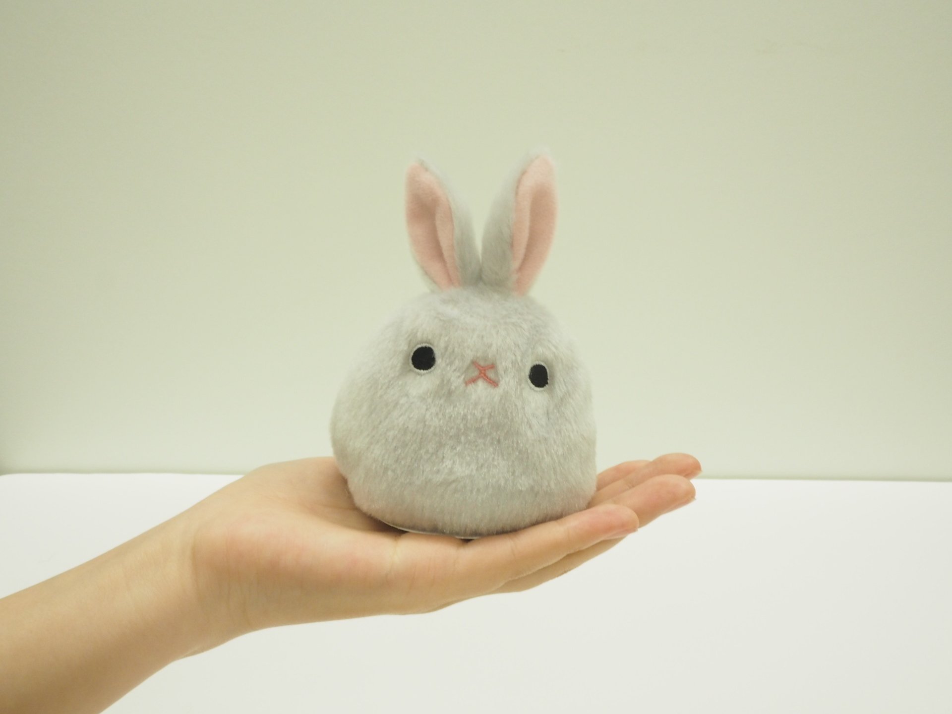 Amazon.co.jp: らびだんご はい ぬいぐるみ 高さ7cm : おもちゃ