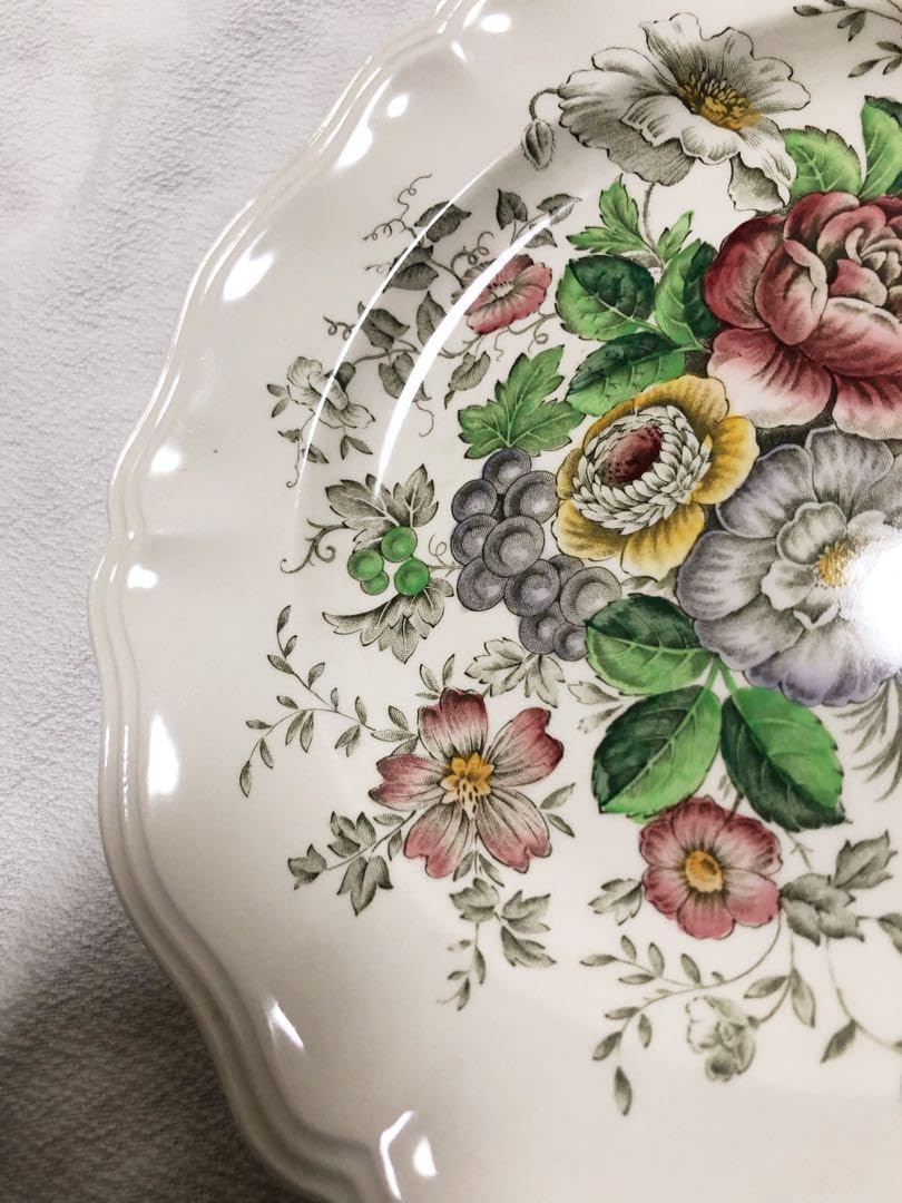 C.1940-50s 英国ロイヤルドルトン・マルヴァーン柄ディナープレート C.1940-50s 英国ロイヤルドルトンマルヴァーン柄ディナープレート 英国