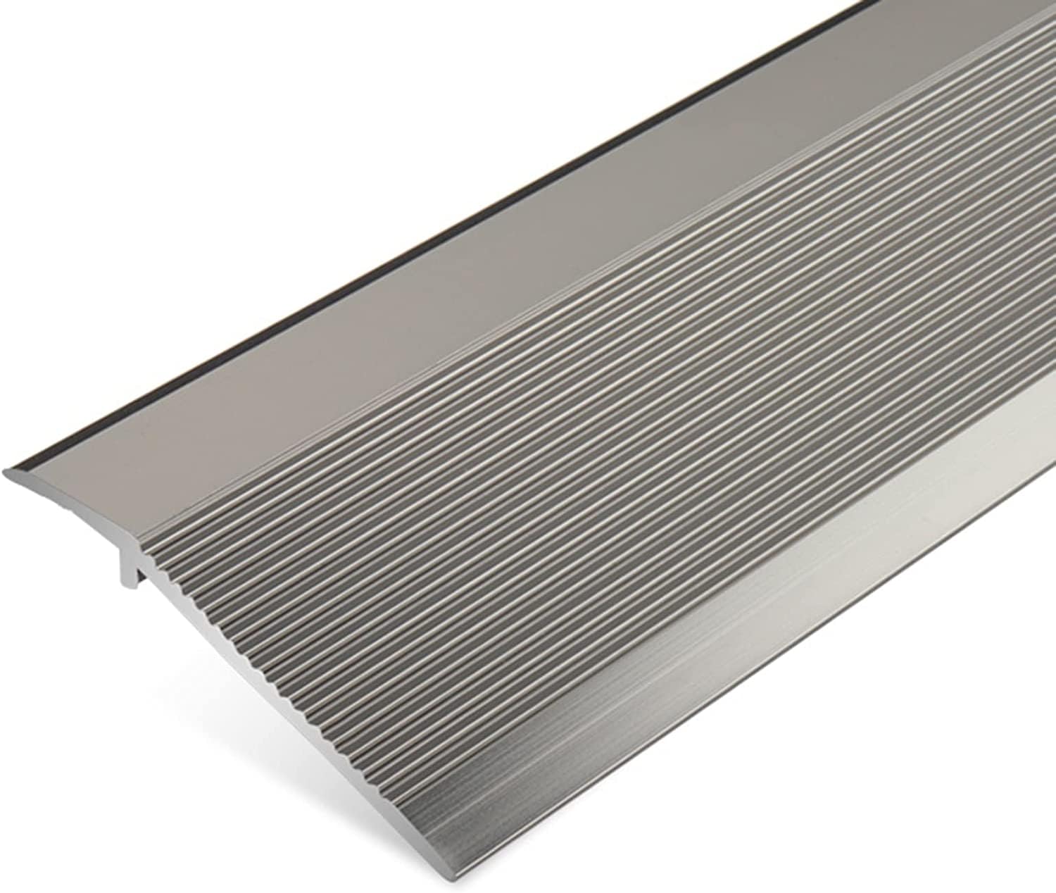 Bande de transition de sol transition bois carrelage et seuil de porte
