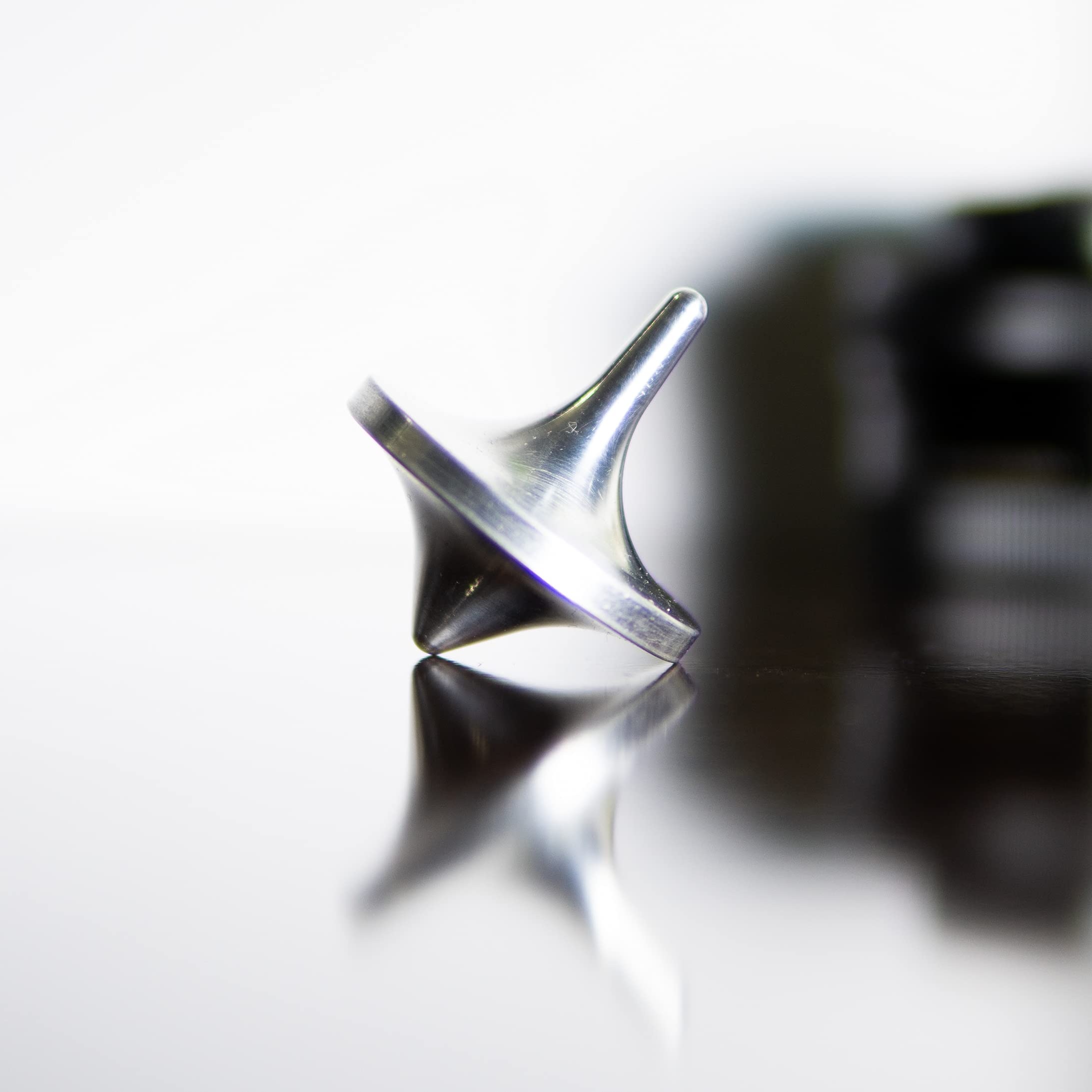 CuteBUZZ™ Table Top Spinner - Aluminium (Above 7 Years)