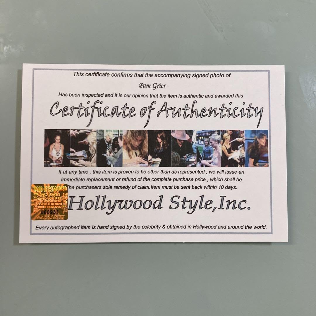 Amazon.co.jp: パムグリア直筆サイン入り超大型写真…Pam Grier…女記者  