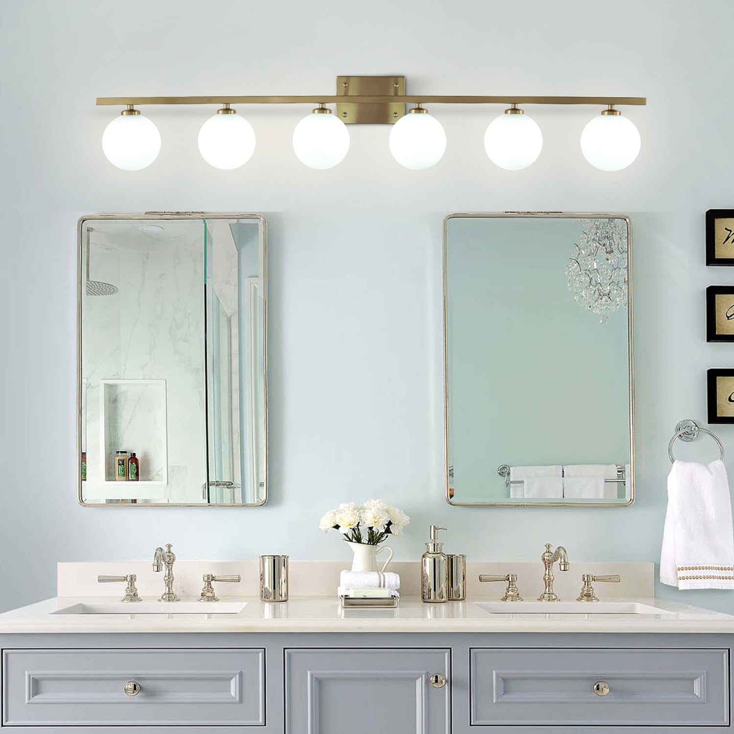 KCO Lighting Mid Century Moderne Badezimmer-Waschtischleuchte, goldfarben, Badezimmer-Beleuchtung, über Spiegel, 6 Lichter, Milchglas, lange Waschtischleuchten, Messingleuchten, Wandbeleuchtung