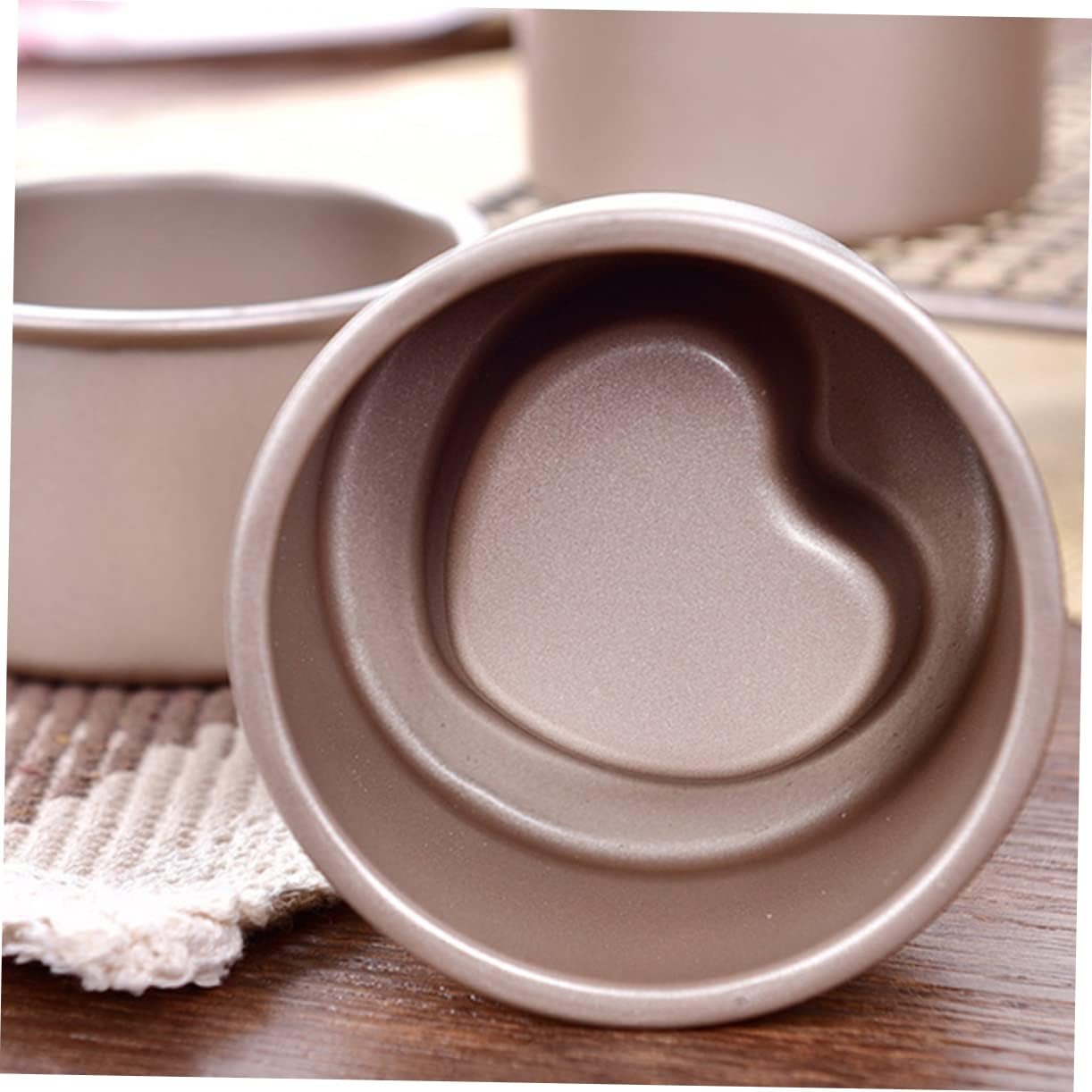 Alipis 4pcs Unique Heart Shaped Cake Pan Lids Pan Carbon Steel Multi-functional for Desserts Easy to Clean