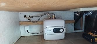 Review Image by wayne paiva wayne paiva