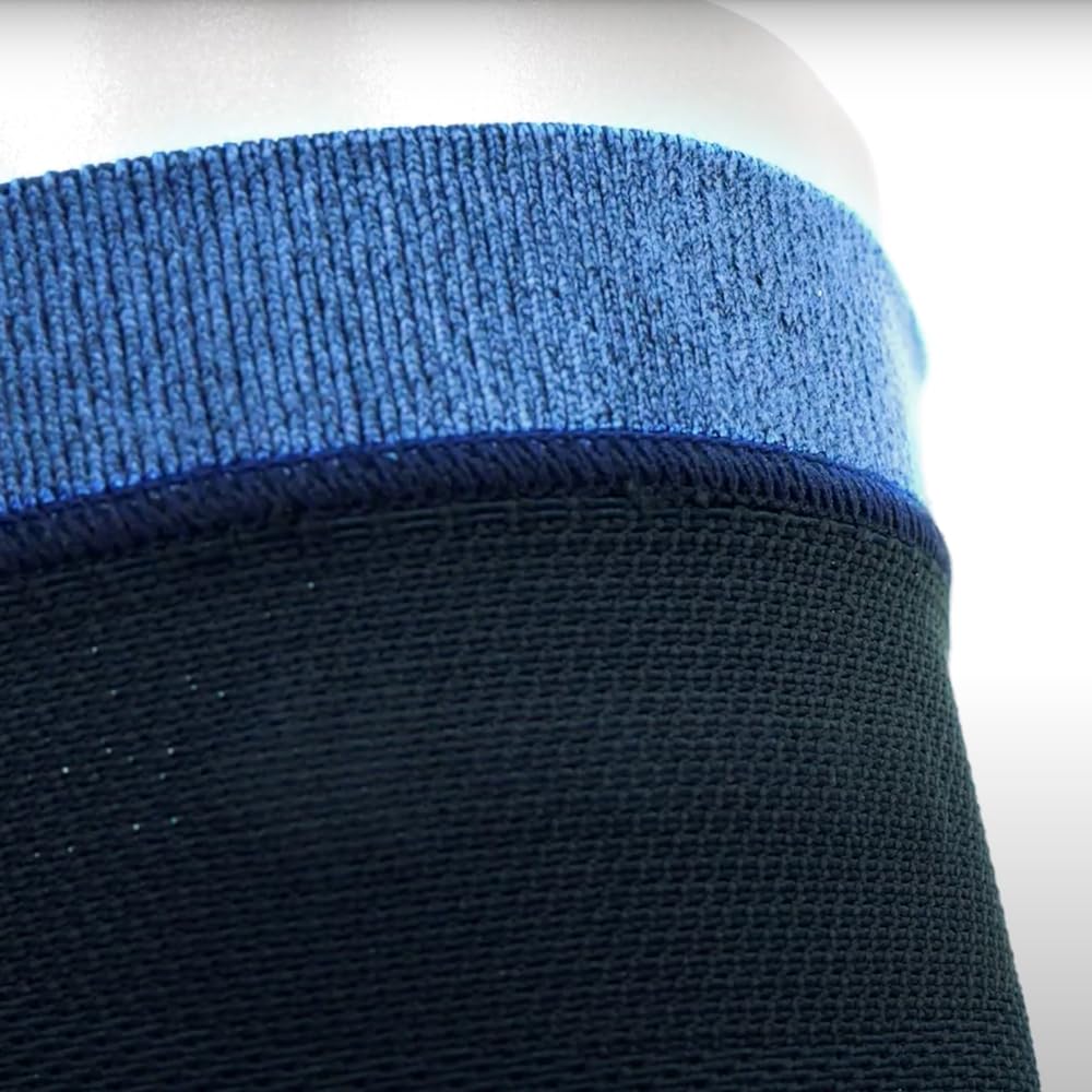 Zamst ZK-Motion Knee - Ginocchiera sportiva, Cuscinetto rotuleo circolare 3D imbottito, supporti funzionali laterali in resina - Ideale per Volley, Basket, Calcio, Padel, Tennis e altri sport (L) | Ginocchiera in comodo tessuto tecnico con Cuscinetto rotu