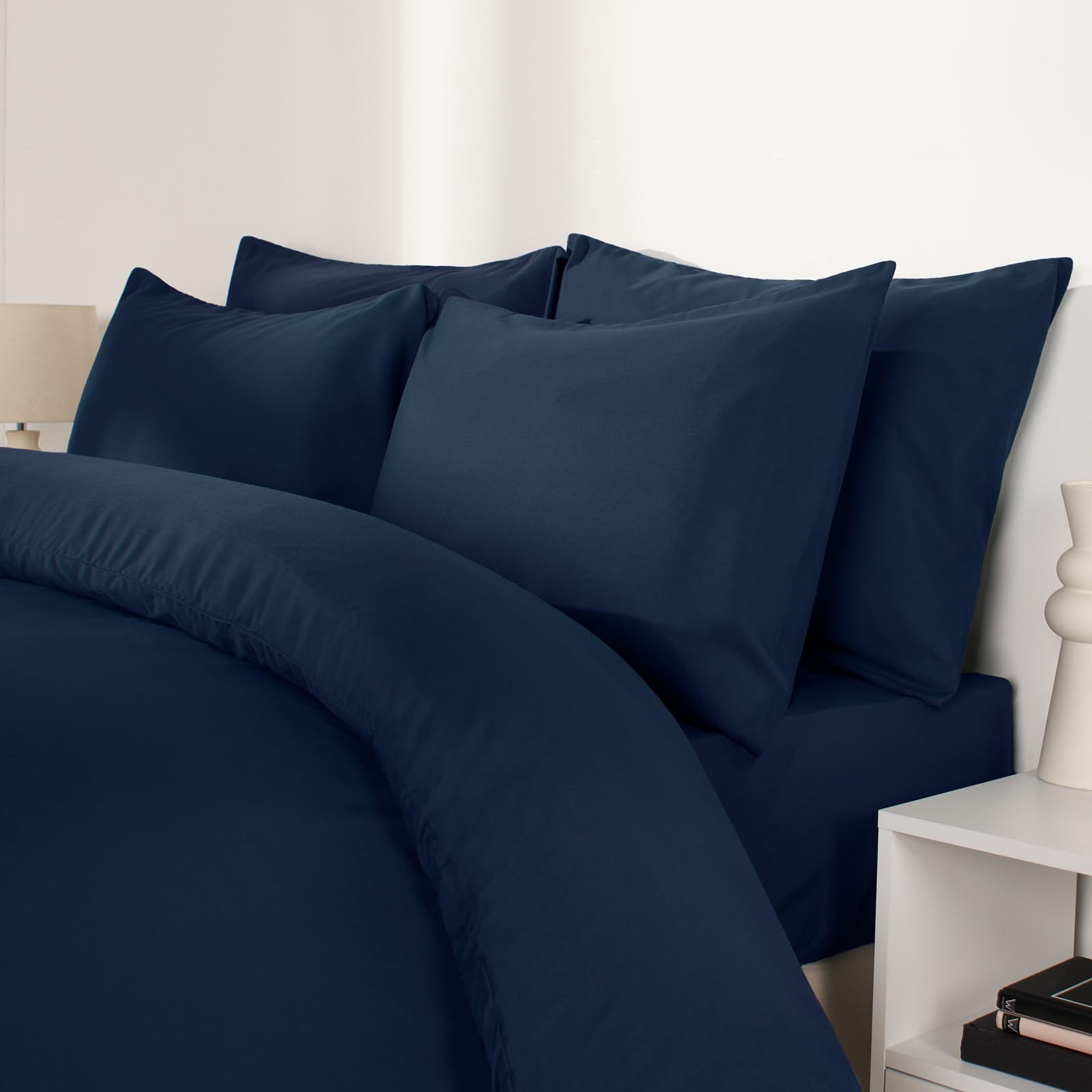 Brentfords Navy Pillowcases 2 Pack, Housewife Pillowcases Bed Pillow Soft Comfortable Hotel Quality Pillow Case With Envelope Closure, Blue 50 X 75Cm