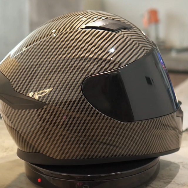 ひ*ろ様 WINS CROWN HELMET カーボンブラック ひ*ろ様 WINS CROWN HELMET カーボンブラック - メルカリ