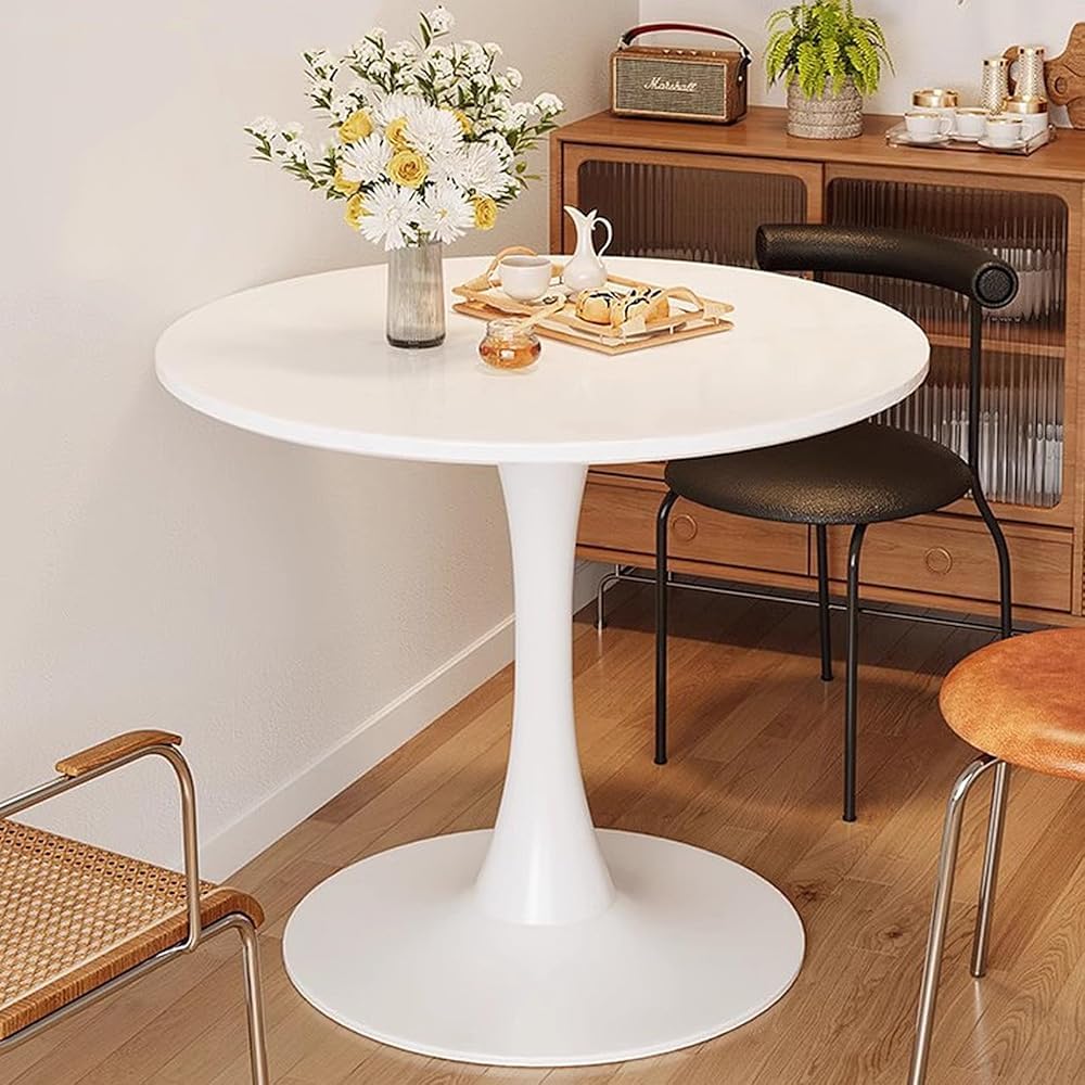Table basse ronde de 80 cm idéale pour prendre le café dans la cuisine