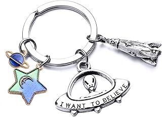 UFO Jewelry UFO Keychain I Want to Believe Aliens Spaceship Keychain Flying Saucer Key Ring UFO Lover Space Gift