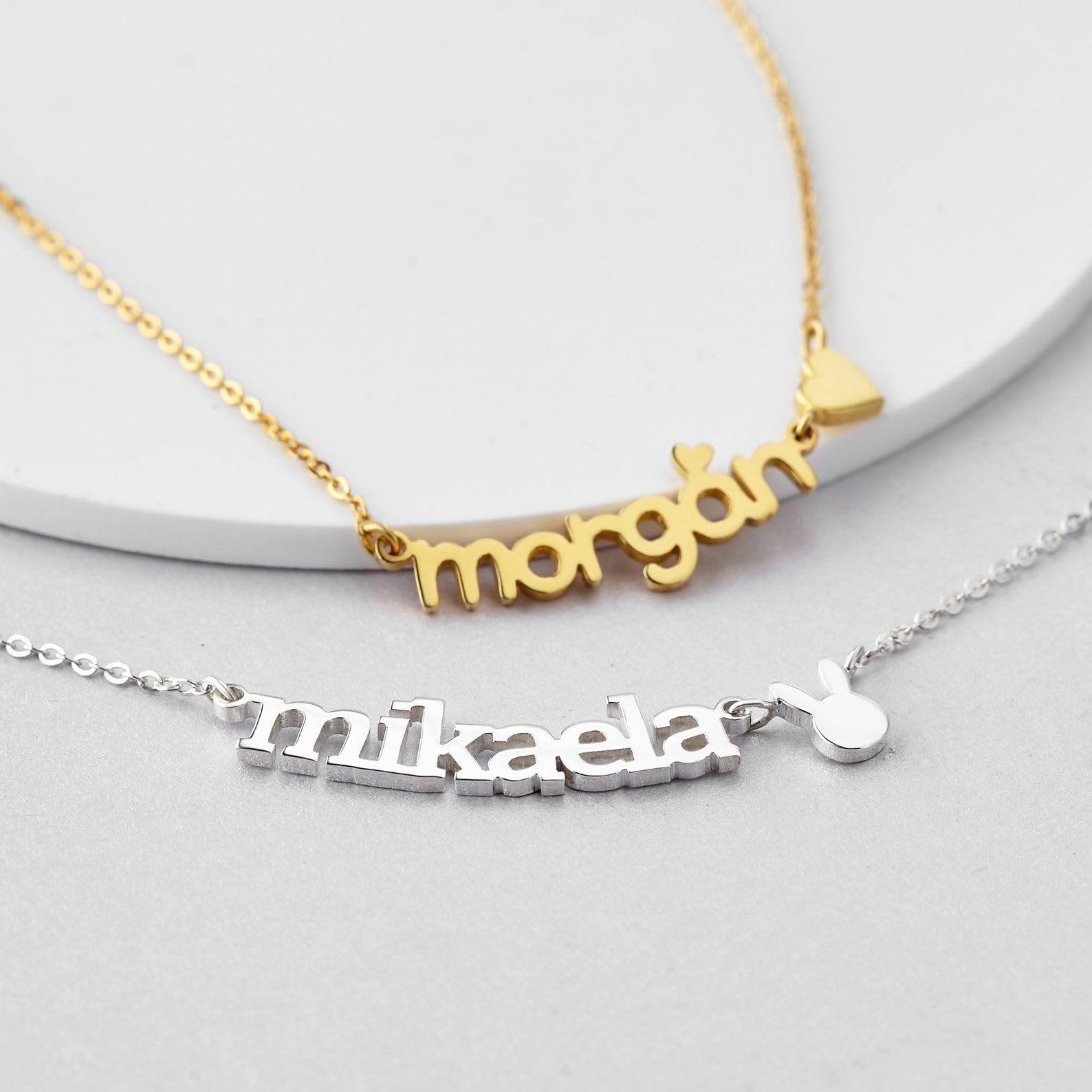 Collar con nombre para niños, preadolescente, joven niña joya bebé collar con nombre pequeño niñas para niños Día de la Madre Navidad cumpleaños aniversario