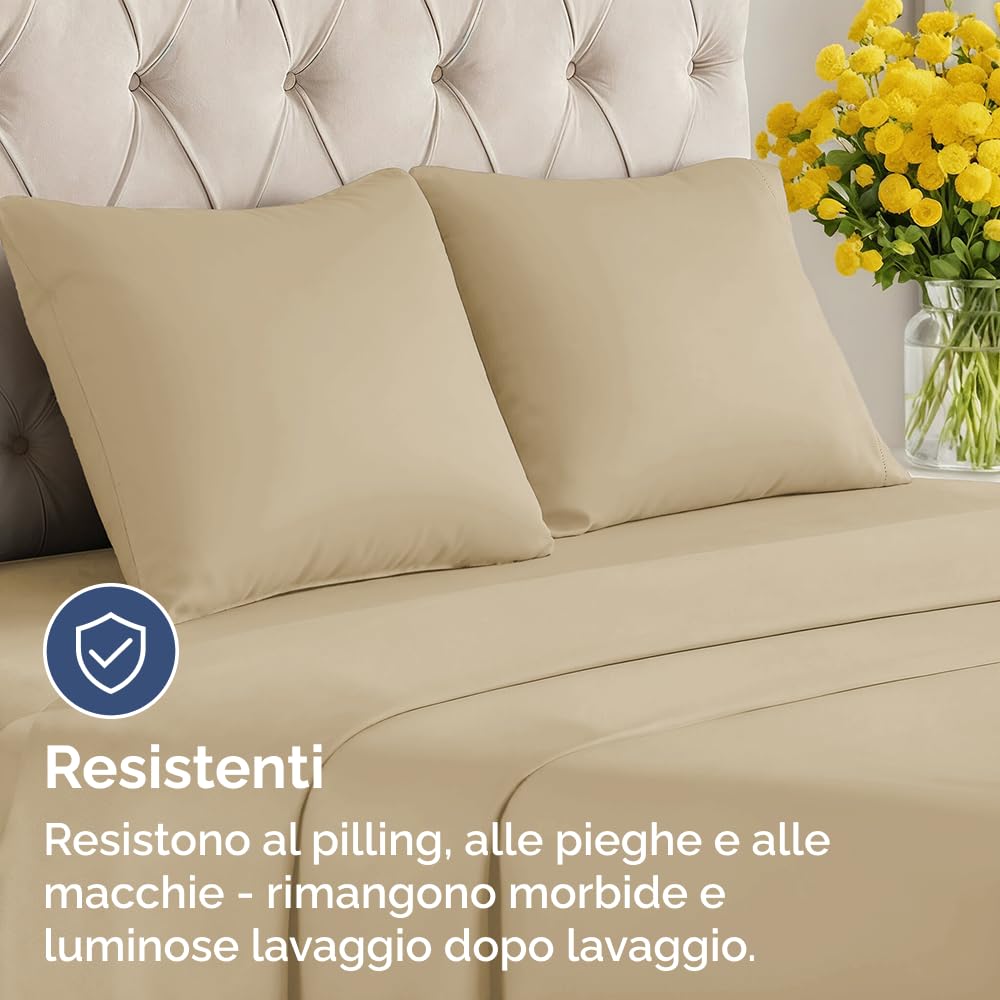 Federa 65x65 Beige - Set da 2 - Federe in Microfibra di Alta Qualità - Morbide, Confortevoli e Lavabili in Lavatrice - Federa 65x65 per Cuscini, Set 2 Federe Beige - OEKO-TEX Certificato