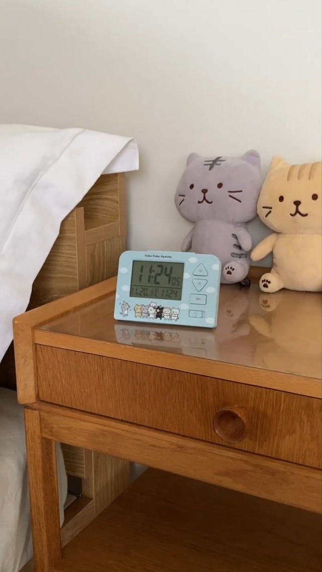 Amazon.co.jp: 置き時計 猫 可愛い 電波時計 ギフト ふくふくにゃんこ