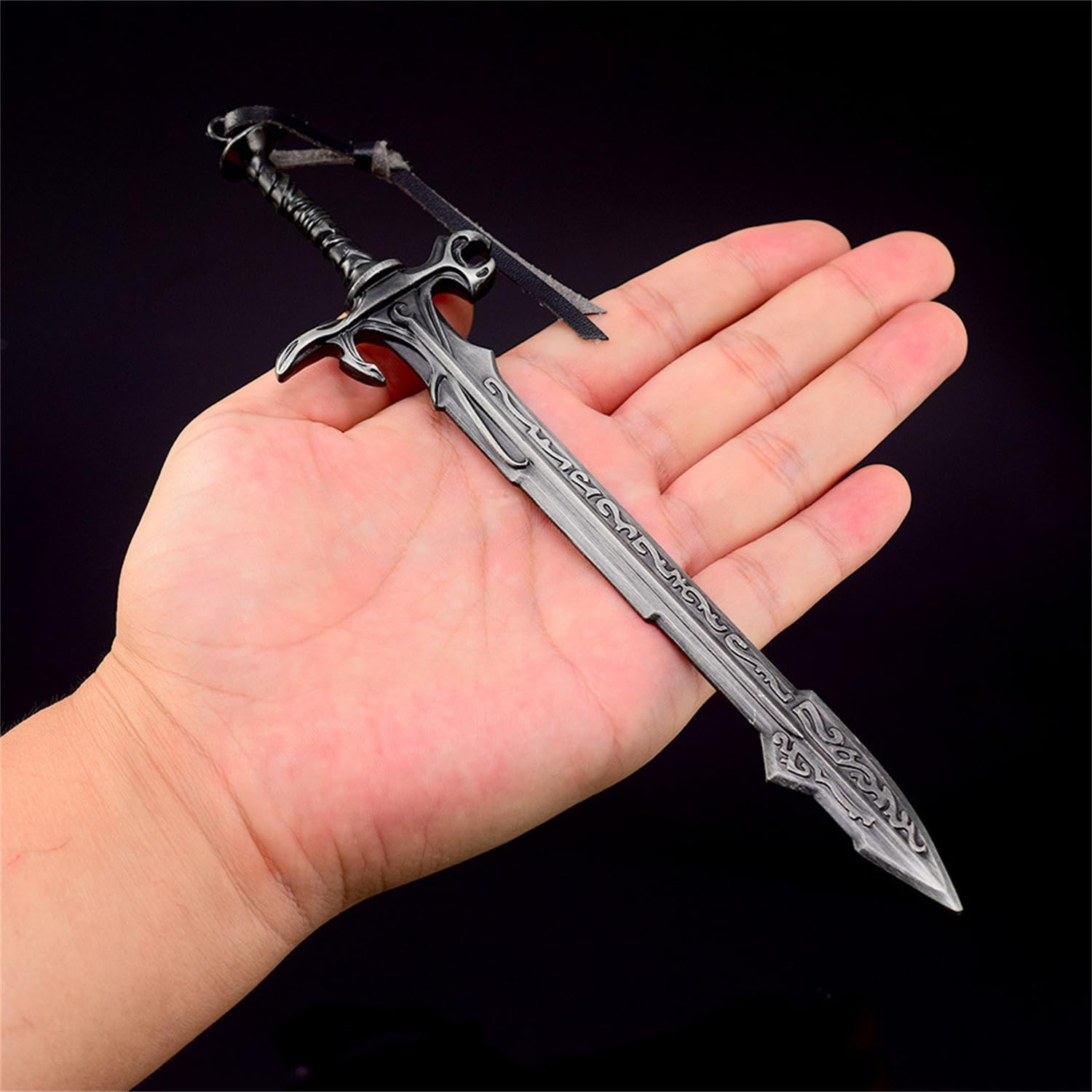 Amazon.co.jp: 【bulzuri】スカイリム V 赤鷲の破滅 22cm 片手剣 武器