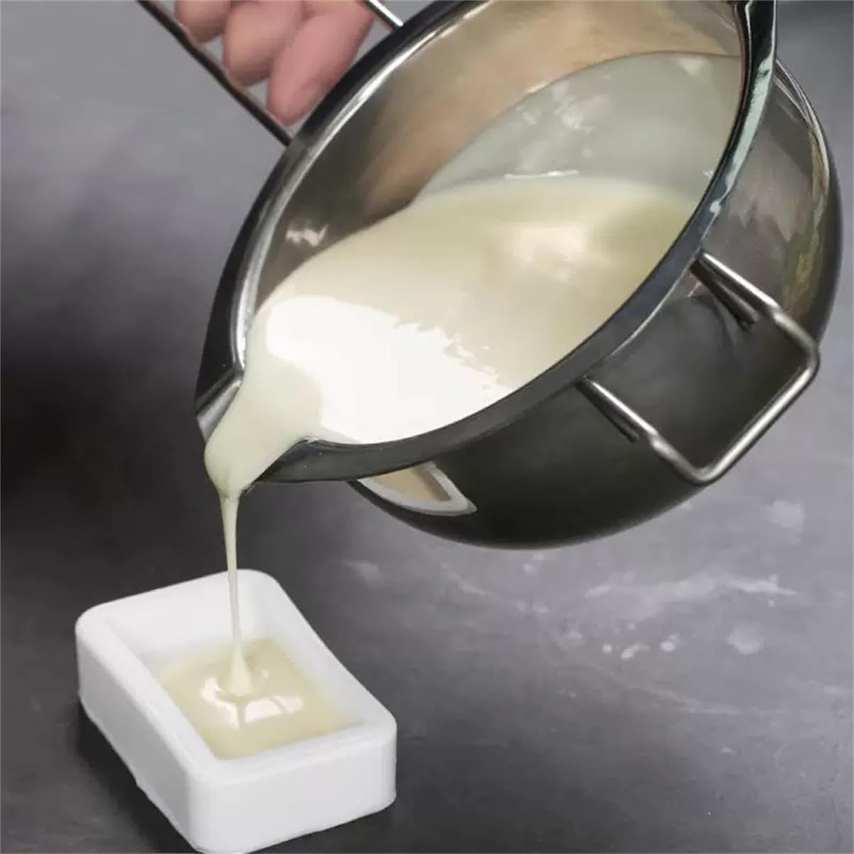 Heating Hot Pot, Long Handle Safety Durable Compact Lightweight Stainless Steel Melting Fondue Bowl For Chocolate Butter Cheese(A)