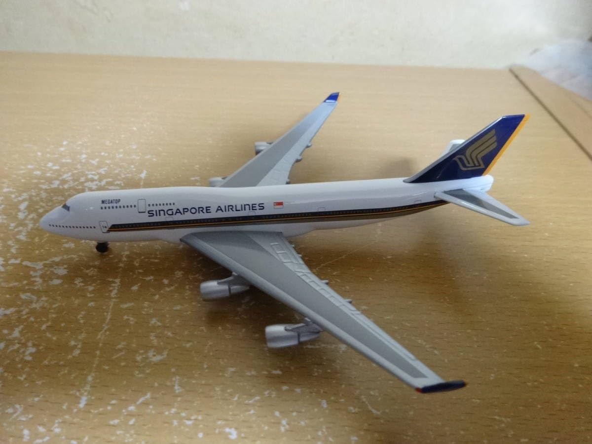 シンガポール航空（ヘルパ製）4機セット1：500