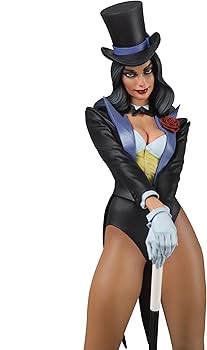 ＤＣダイレクト スタチュー ザターナ by J・スコット・キャンベル Amazon.com: McFarlane Toys - DC Direct Zatanna by J. Scott