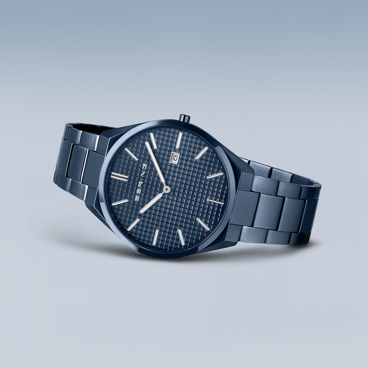Die Ultra Slim Collection - BERINGs dünnste Uhr bisher: Das Gehäuse misst 4,8 mm in der Höhe - eine der dünnsten Uhren auf dem Markt | Quarzwerk