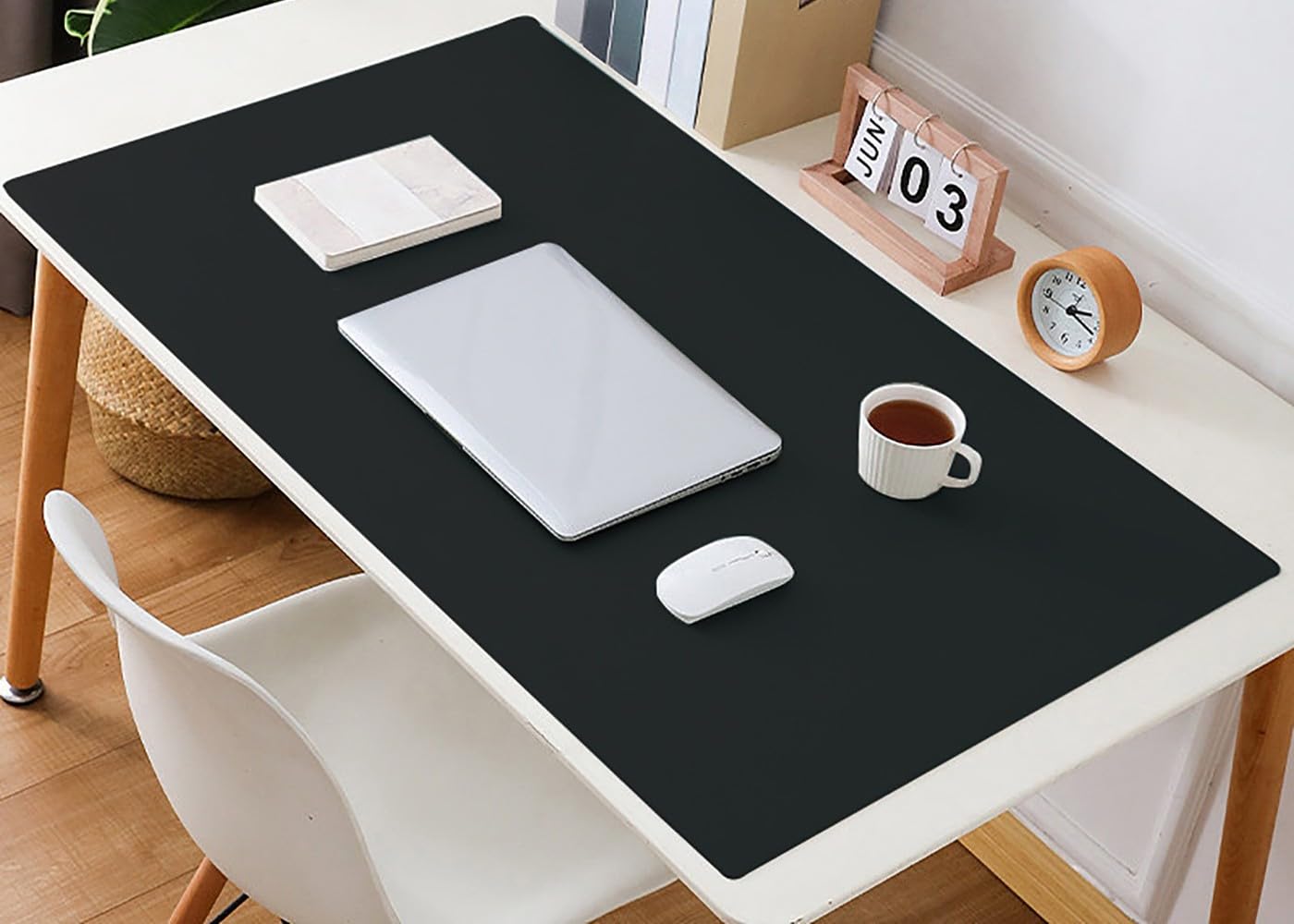 Extended Mouse Pad 140x60cm, Large Desk Mat, Writing Pad for Laptop Keyboard Mouse, Waterproof Leather + Non-Slip Suede(Black,60x40cm)