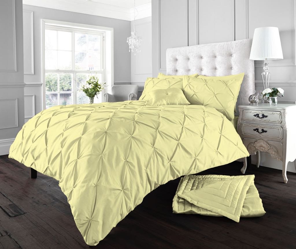 La Ritzy Pintuck Duvet Cover and Pillowcases Set Poly cotton Bedding (Alford Yellow, Double)