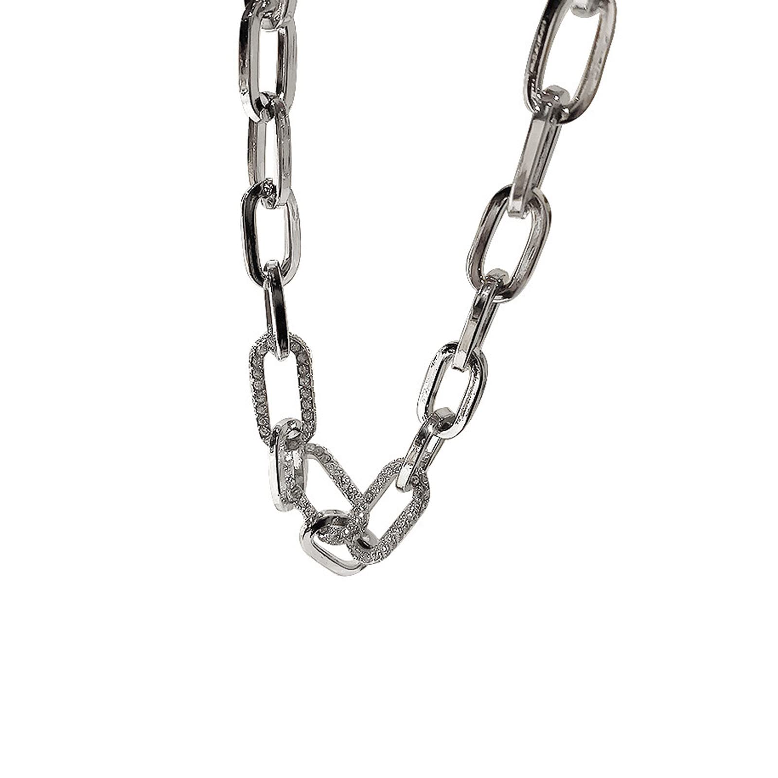 Collier hip-hop pour look urbain et soirées branchées style rétro