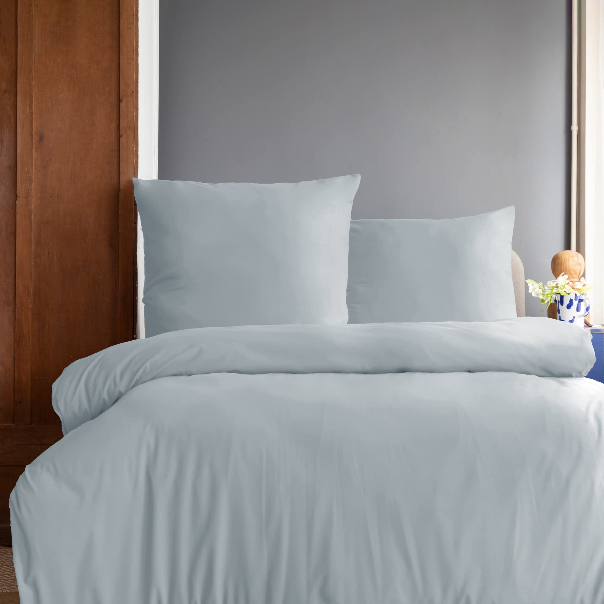 Komfortec Premium Super Soft Bed Linen 2-Piece 155 x 220 cm Duvet Cover + 80 x 80 cm Pillowcases Brushed 100% Microfibre Grey