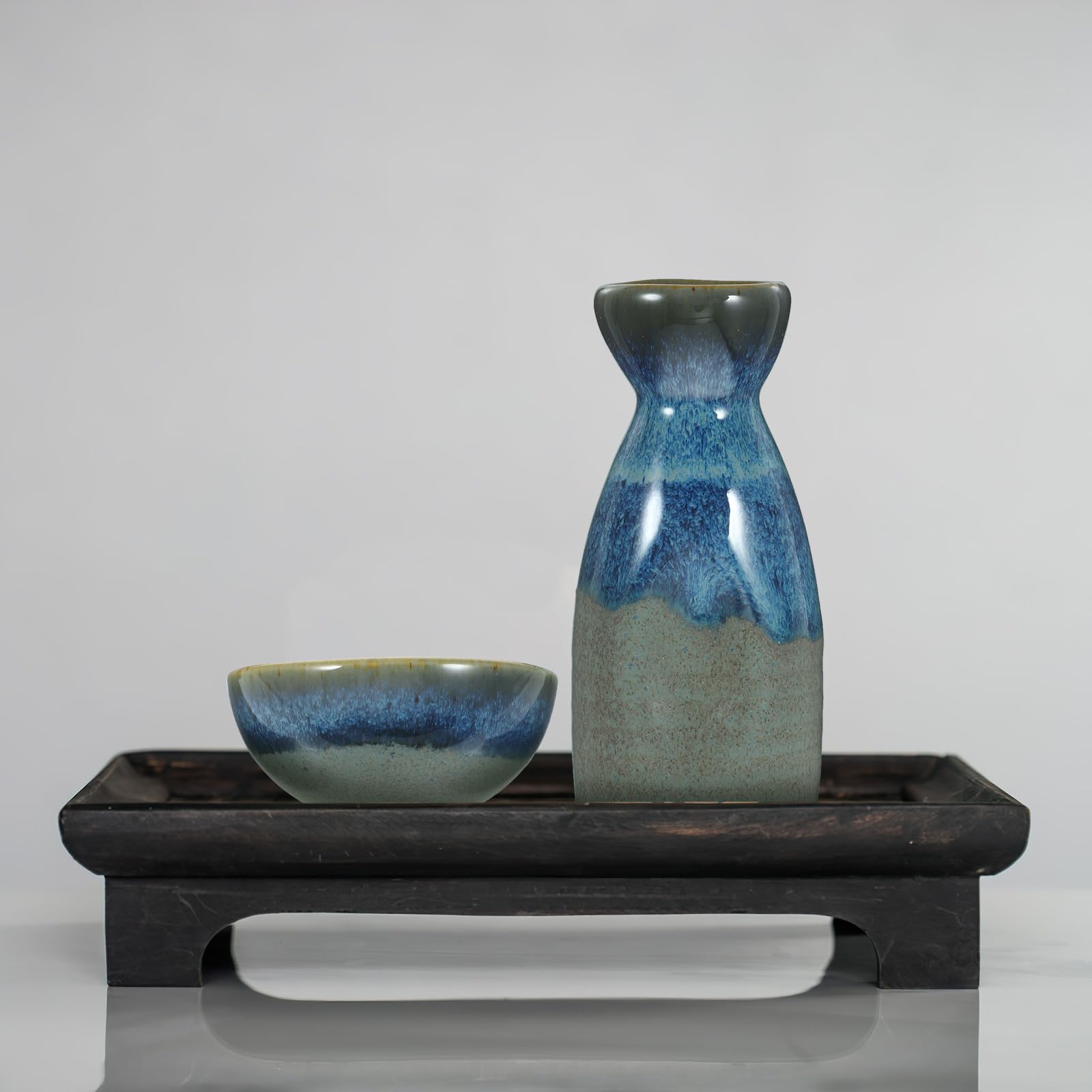 FRCOLOR Set Sake Set Giapponese in Ceramica Elegante e Classico Brocca da 130ml e Bicchierini da 40ml, Pratico per Uso Familiare e Decorazione da Tavolo