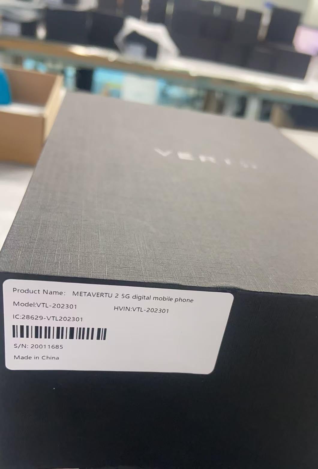 VERTU META 2 Calfskin 5G AI Phone, Unlocked Android Web 3.0 Smartphone, 3 Systems, 50MP Camera, 120Hz 1.5K 1260×2800 AMOLED Display, Dual SIM, 65W Fast Charge (Raspberry Red, 512 GB)