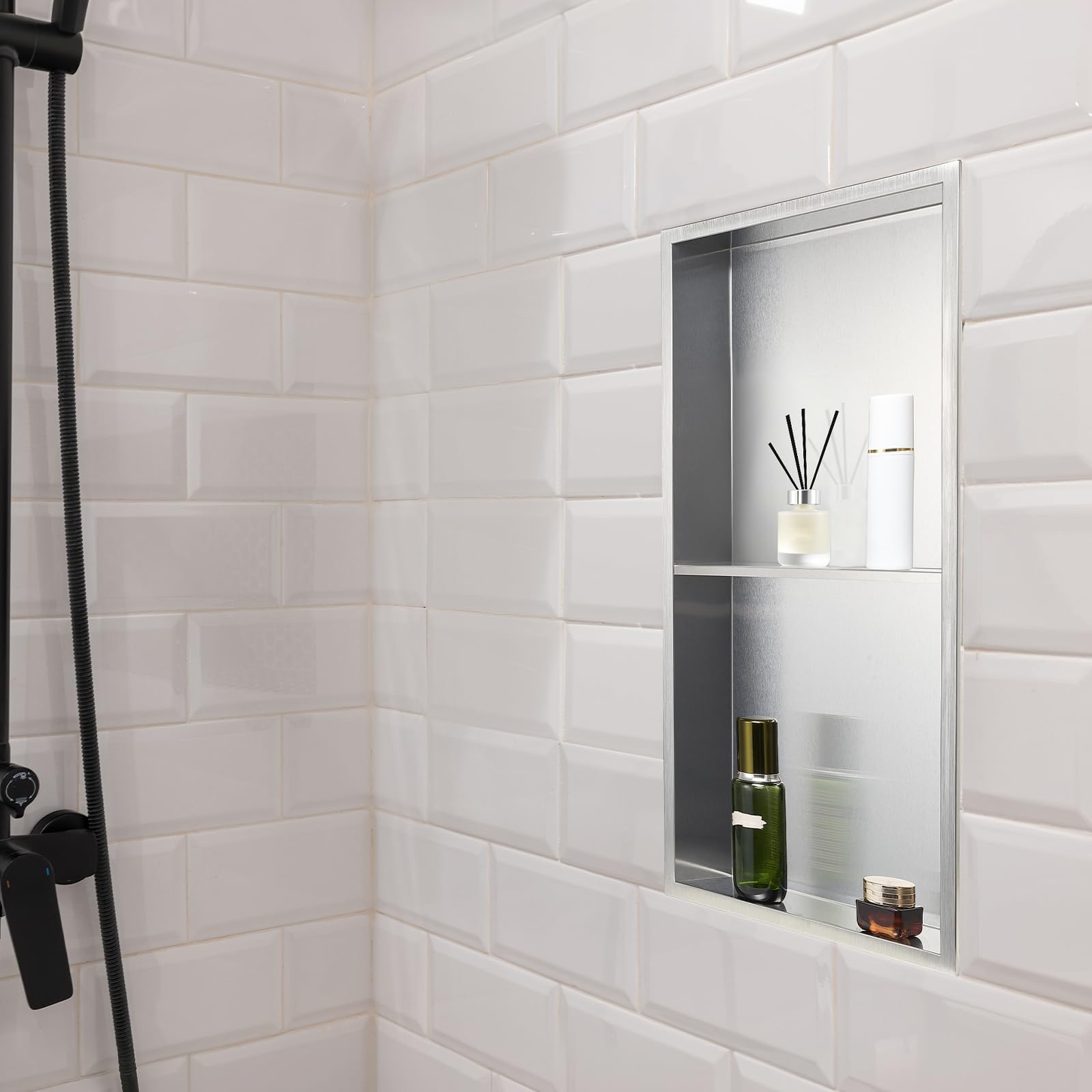 VEVOR Nicho de Ducha Empotrado 33x63,5x10,2 cm Estante Divisor de Pared de Acero Inoxidable Organizador de Jabón y Champú con Marco Sellado Impermeable Duradero Fácil de Instalar para Baño, Plata