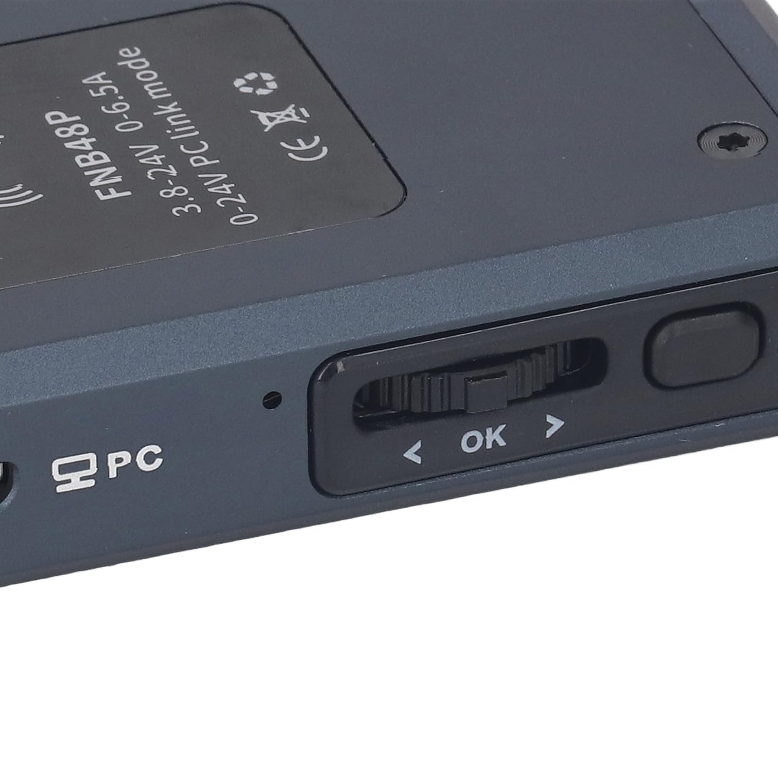 Generic Tester USB z Kolorowym Wyświetlaczem, Wielofunkcyjny Multimetr Napięcia i Prądu do ładowania urządzeń, 3 Porty, Metal, 1 X Tester