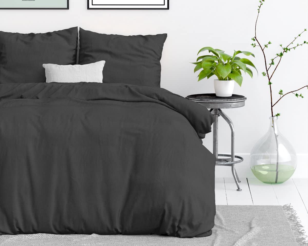 Sleeptime 100% Baumwolle Bettwäsche - Stone Washed - 4teilig 135 x 200cm - Anthrazit - Atmungsaktiv und hautfreundlich Bettbezüge mit Reißverschluss - Bettwäsche Set mit 2 Kissenbezüge 80cm x 80cm