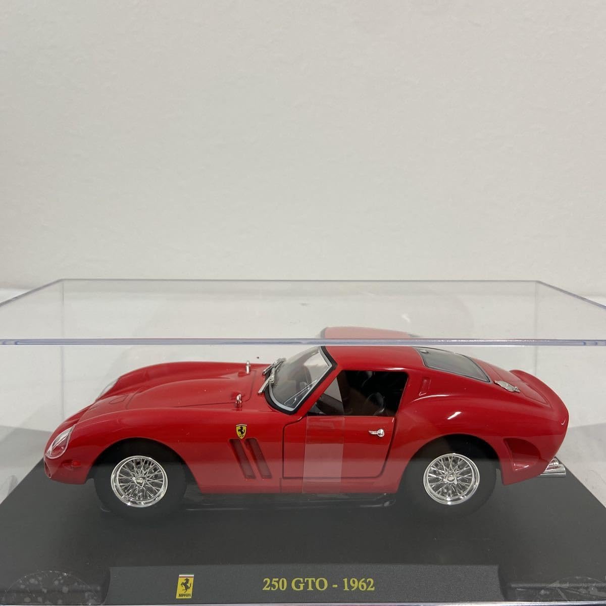 250 GTO レッド ミニカー 限定1154/1500 250 GTO レッド ミニカー 限定1154/1500 BBR1862V 1/18 Ferrari