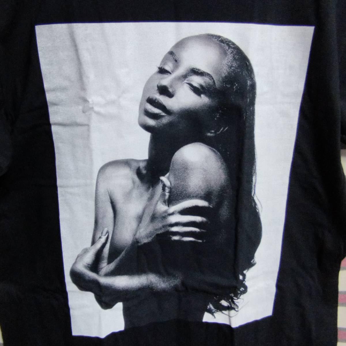 Amazon.co.jp: 柄 SADE シャーデー BIGプリントTシャツ 黒 Lサイズ