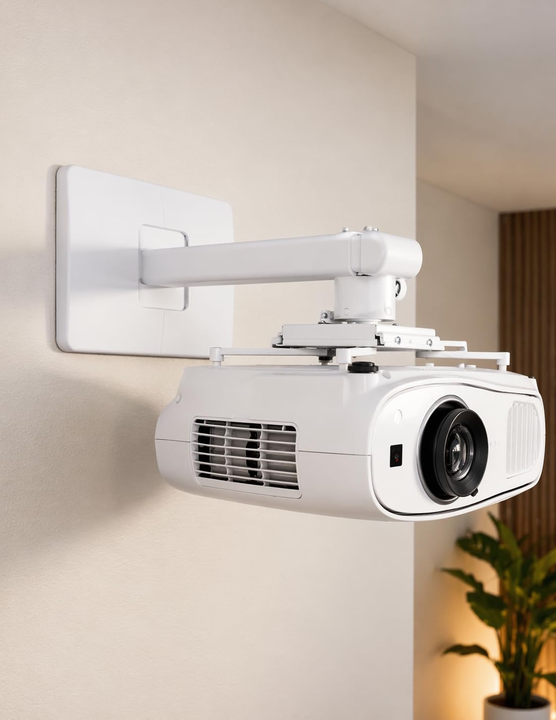 Multibrackets Supporto da Parete per Proiettore a Corta Distanza Bianco – Regolabile 31–71 cm, fino a 15 kg, Regolazione Fine 3 Assi, Gestione Cavi, Installazione Professionale