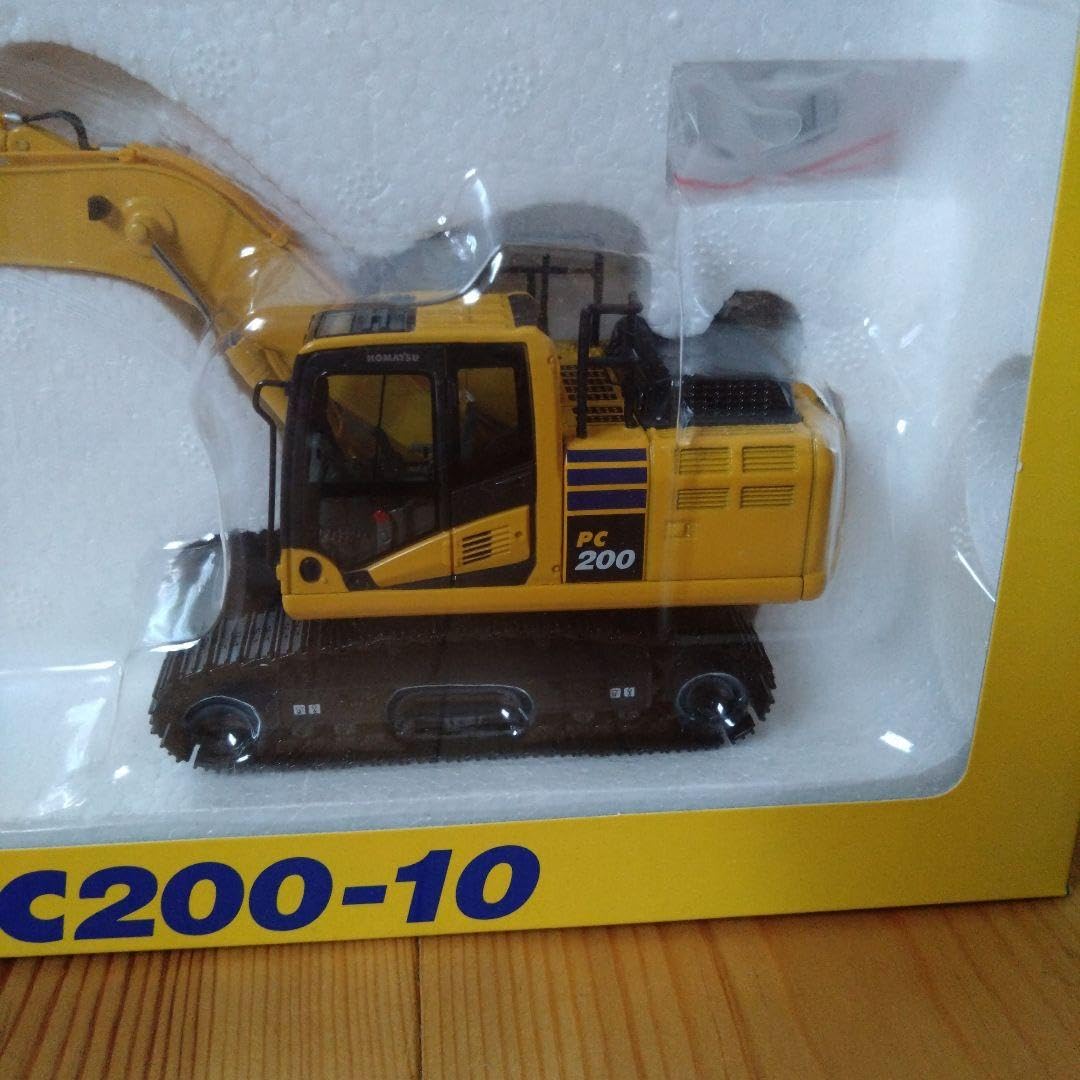 Amazon.co.jp: コマツ PC200‐10 EXCAVATOR ミニチュア 1 50 : おもちゃ