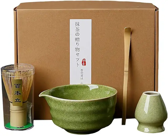 Coffret Matcha : 4 Fouets Artisanaux avec Bol et Support en Céramique Verte