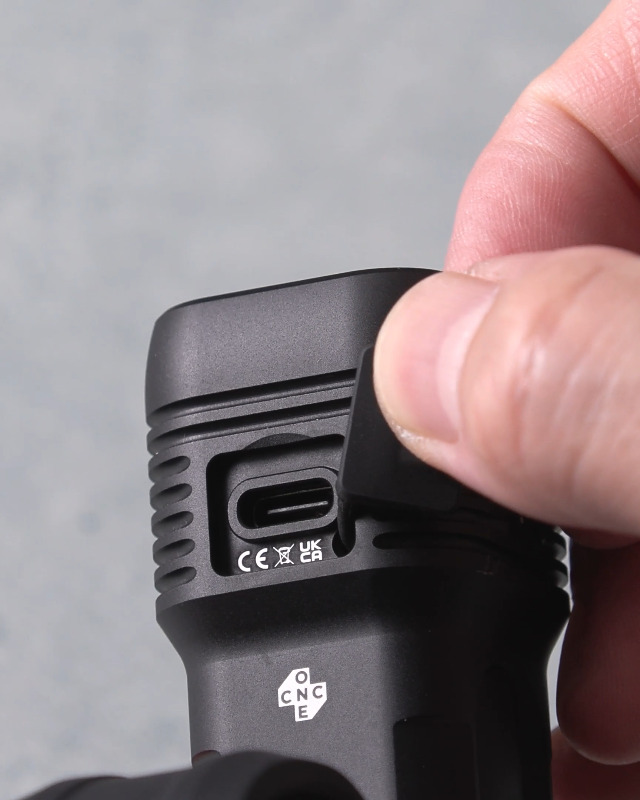 Amazon | 【日本正規品】 KNOG(ノグ) 自転車 フロントライト BLINDER