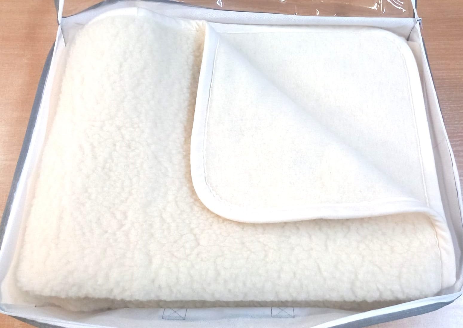Coperta in 100% Lana Merino, Merino morbida e naturalmente calda ideale come coperta, Coperta in lana merino naturale, woolmarked, Prodotto Naturale (Creamy, 160 x 200)