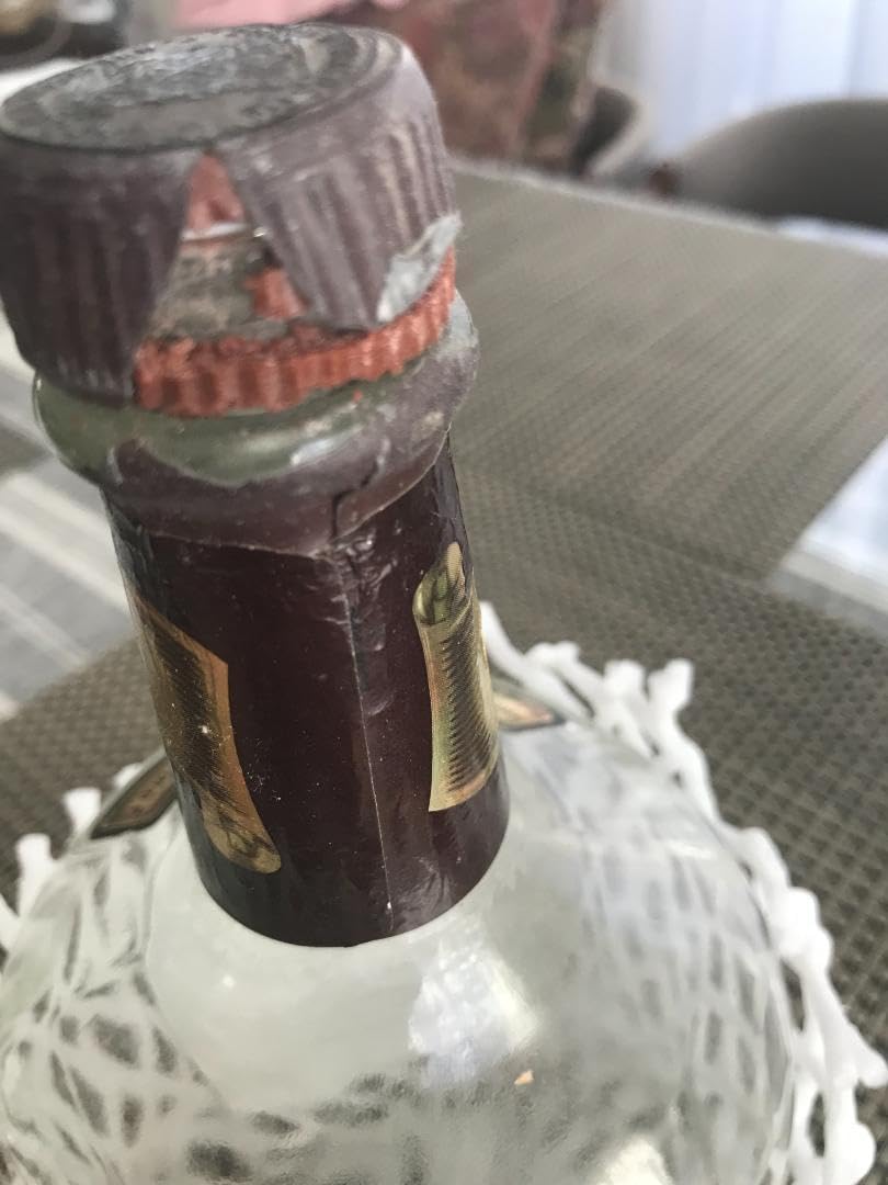 Amazon.co.jp: 約40年前のシーバスリーガル珍品瓶 : おもちゃ 