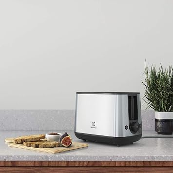 Electrolux E3T1-3ST Create 3 Ekmek Kızartma Makinesi, 870W, Paslanmaz Çelik | 7 kızartma seviyesi, yeniden ısıtma ve buz çözme, çıkarılabilir kırıntı tepsisi