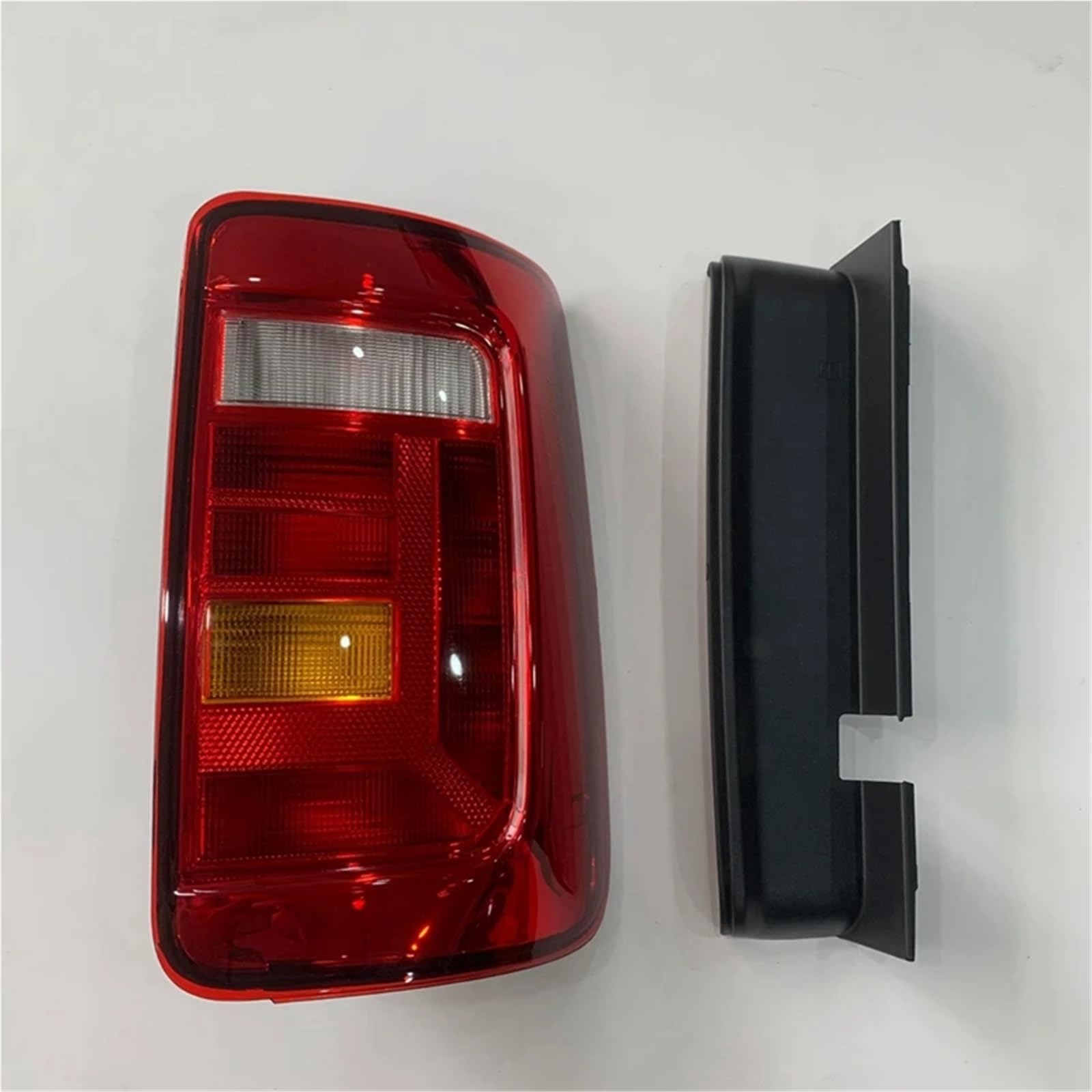 Lampa tylna zespolona 1945096AB Światło hamowania Kierunkowskaz Tylna lampa przeciwmgielna Do VW Caddy 2016-2020