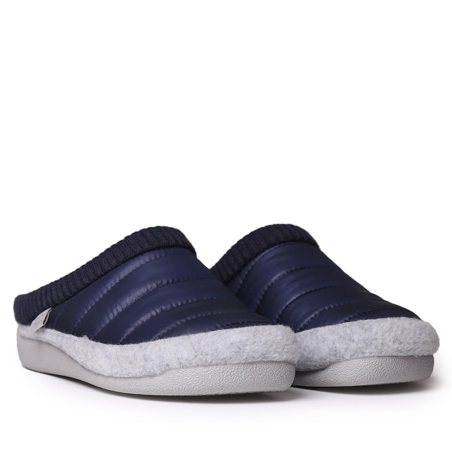 TONI PONS MORA-TK - Zapatilla de casa para mujer tipo zueco hecha en tejido acolchado y fieltro.