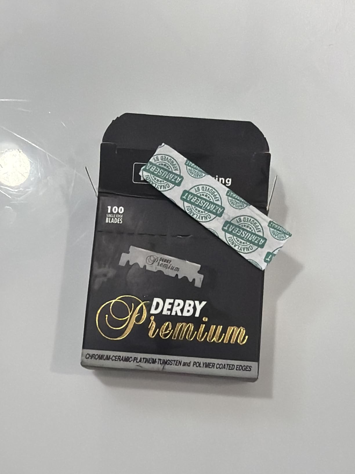 Derby 100 "Derby Premium" Single Edge Razor Blades for straight razor