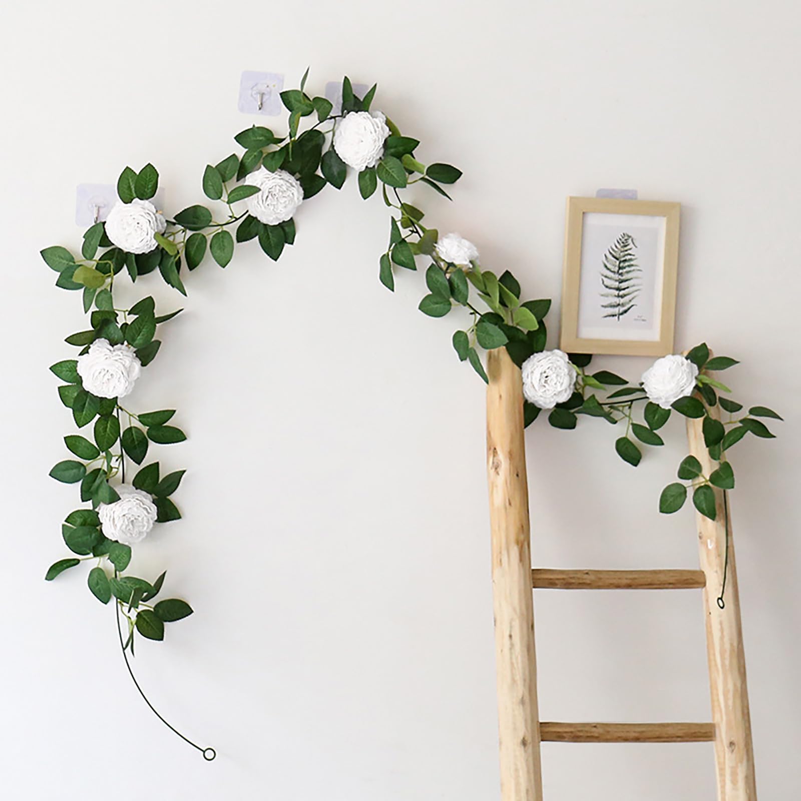 Künstliche Blumengirlande mit künstlichen Rosen für den Innen- und Außenbereich, Zuhause, Küche, Garten, Hochzeit, Party, Dekoration (Weiß, 4 Stück)