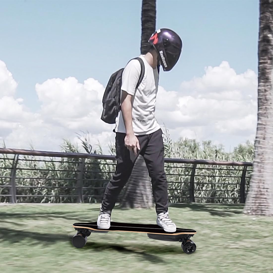 Skateboard elettrico per adulti con telecomando, 25 km/H con motore a doppia trazione da 1000 W, portata di 30 KM, velocità regolabile, impermeabile, per principianti