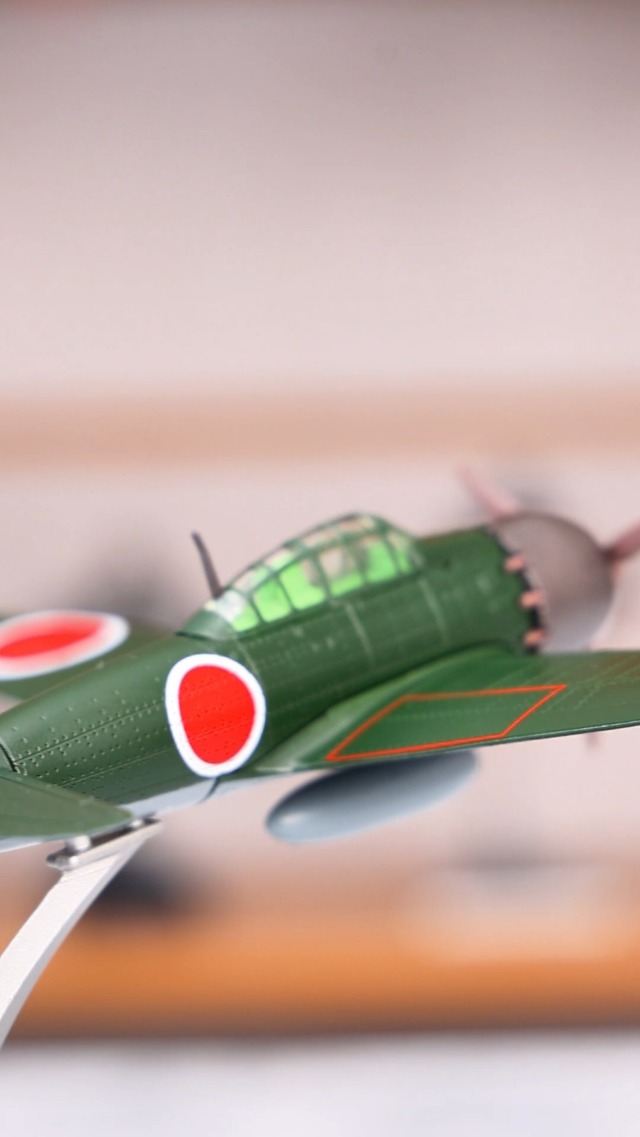 Amazon.com: NUOTIE 1/72 Mitsubishi A6M5 52type Zero Diecast